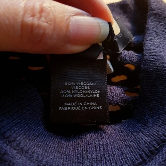 Marc Jacobs Navy Blue Wool Perforated Holes 3/4 Sleeve Knit Top Sweater - XS/S - Picture 5 of 6